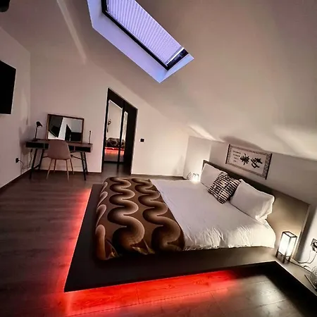 Apartament Coresi Bright