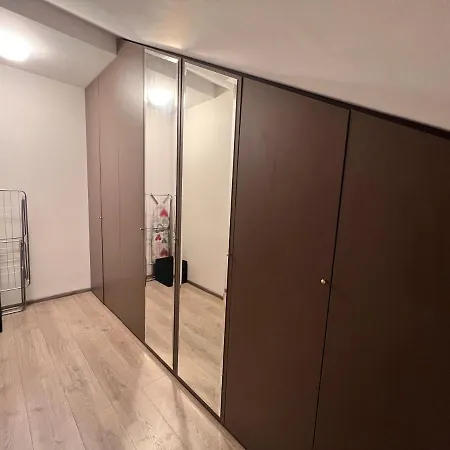 公寓 Coresi Bright *